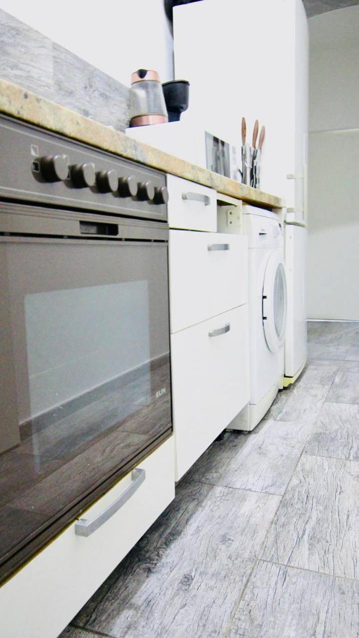 Family Studio In Akh Area Viena Exterior foto