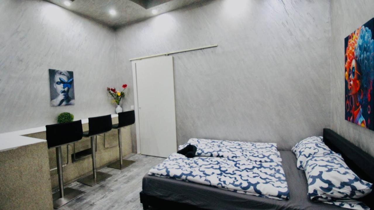 Family Studio In Akh Area Viena Exterior foto